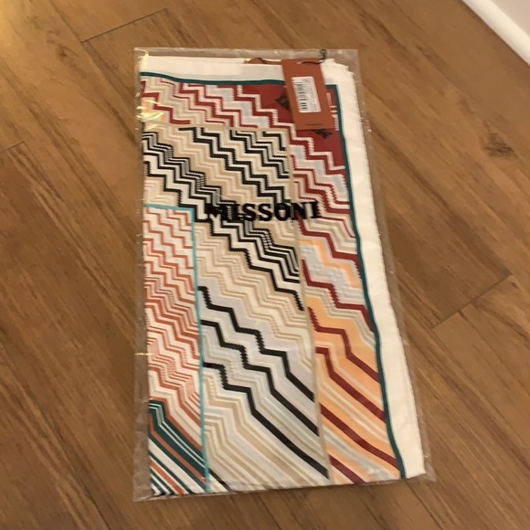 💕x2HP💕Missoni geometric zig zag chevron print silk scarf - Picture 4 of 6